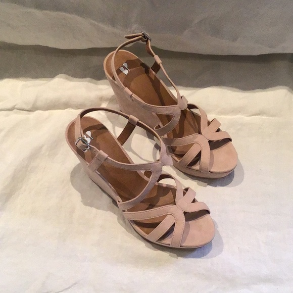 Nordstrom Shoes - 🎉 BOGO NWOT Nordstrom BP platform sandals